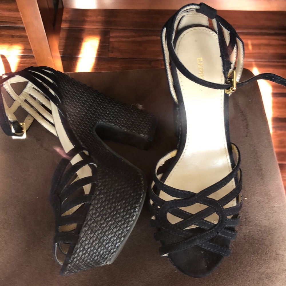 Black strappy platform sandals